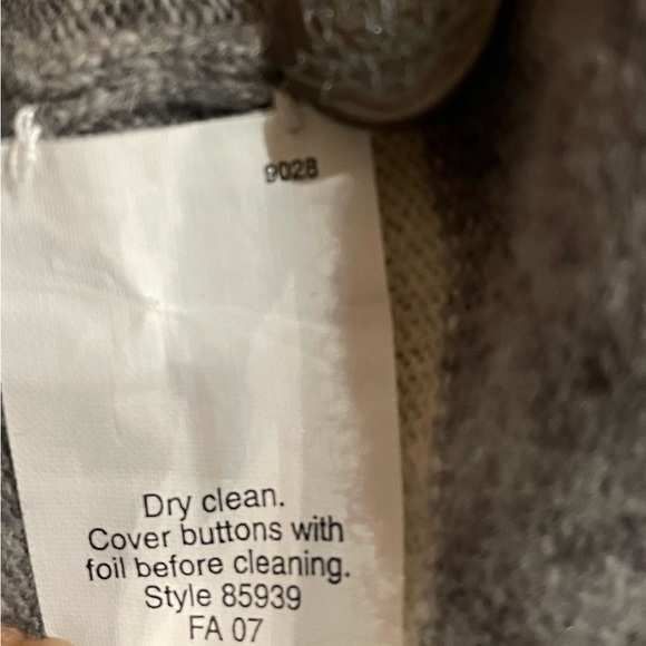 J. Crew Striped Wool/Cashmere Sweater with Crest Size Medium - Picture 7 of 9